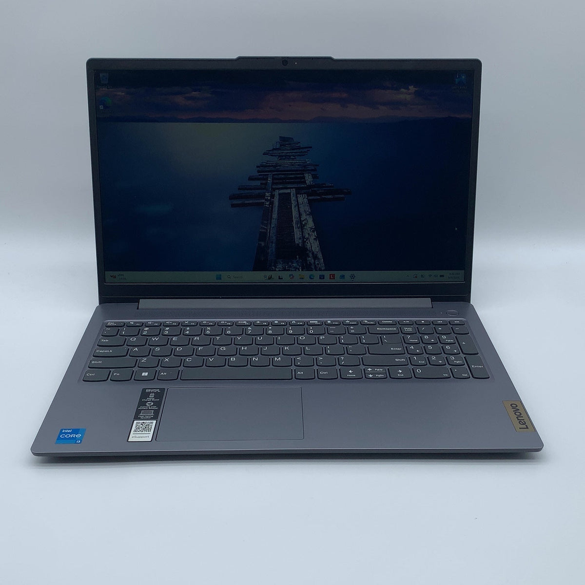Lenovo IdeaPad Slim 3 15IAN8 15.6" i3-N305 1.8GHz 8GB RAM 128GB SSD