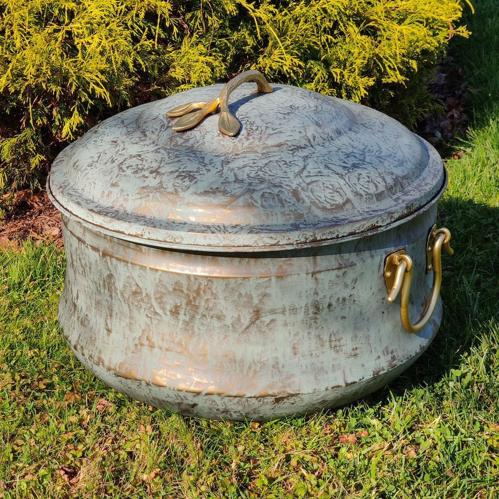 Good Directions Sedona Hose Pot with Lid with Brass Accents